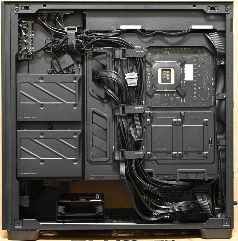 ANTEC FLUX PRO機殼開箱