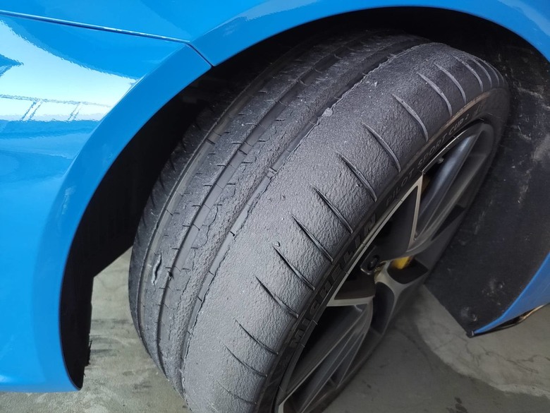 Lotus Emira 純原廠麗寶賽道首測：顏值、性能兼具的完美FunCar