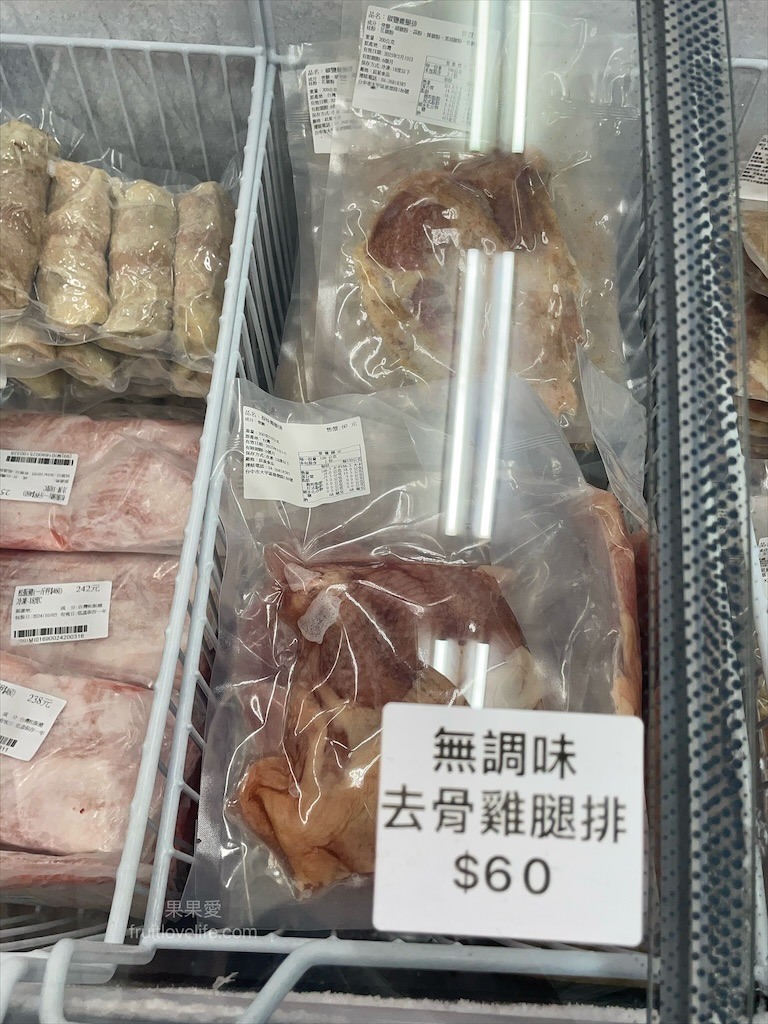 點我看大圖 是水產店也是海產店,餐廳以預約制訂餐,沒有固定菜單,餐點色香味俱全,絕不能錯過先滷後炸的香酥鴨