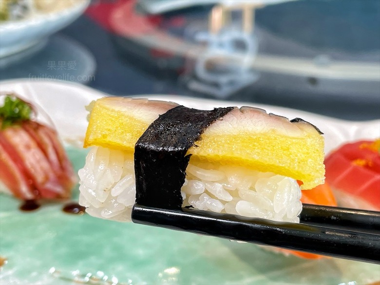 點我看大圖 是水產店也是海產店,餐廳以預約制訂餐,沒有固定菜單,餐點色香味俱全,絕不能錯過先滷後炸的香酥鴨