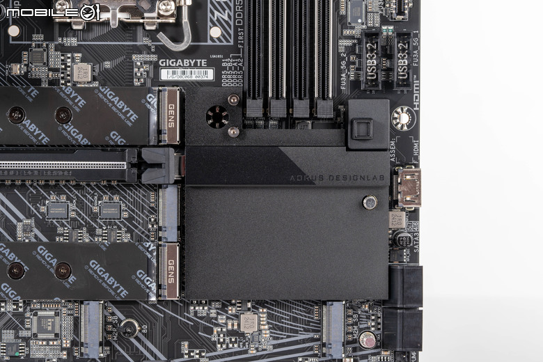 Gigabyte Z890 AORUS MASTER 主機板開箱 以海量周邊連接與 AI 超頻輔助功能打造全方位平台