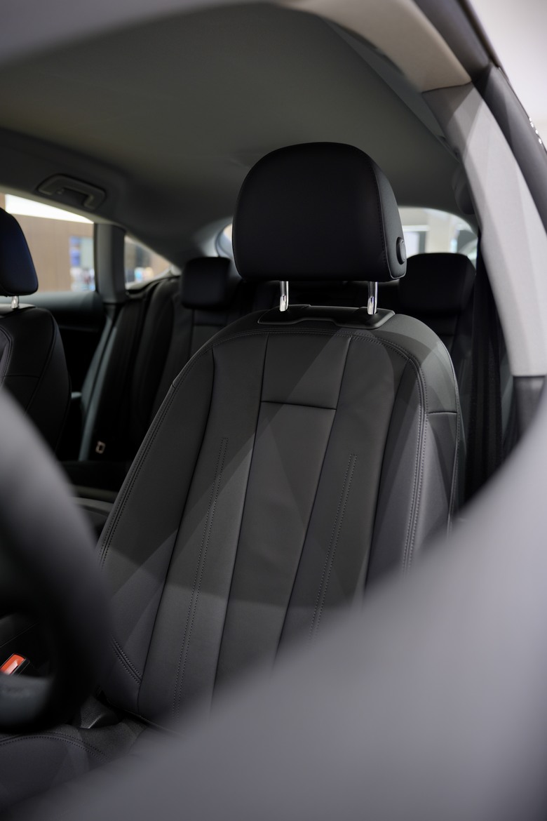 Audi A5 Sportback 40 TFSI｜金屬曼哈頓灰 Manhattan Grey H1｜實車照片分享