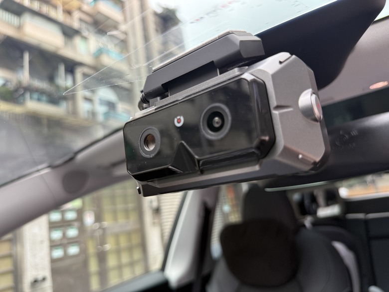 【開箱】AKEEYO EYES三鏡頭2K行車記錄器｜AI輔助科技