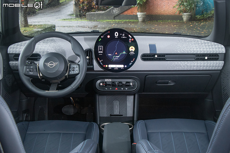 MINI Cooper S 大改款試駕|處處看得見改變,開起來一樣好玩!