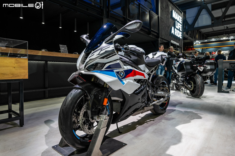 【2024 EICMA】BMW Motorrad回歸！二輪M Power傾巢而出，Rossi戰車驚喜現身！