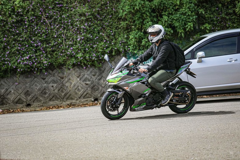 Michelin米其林Power 6 on Ninja 400分享