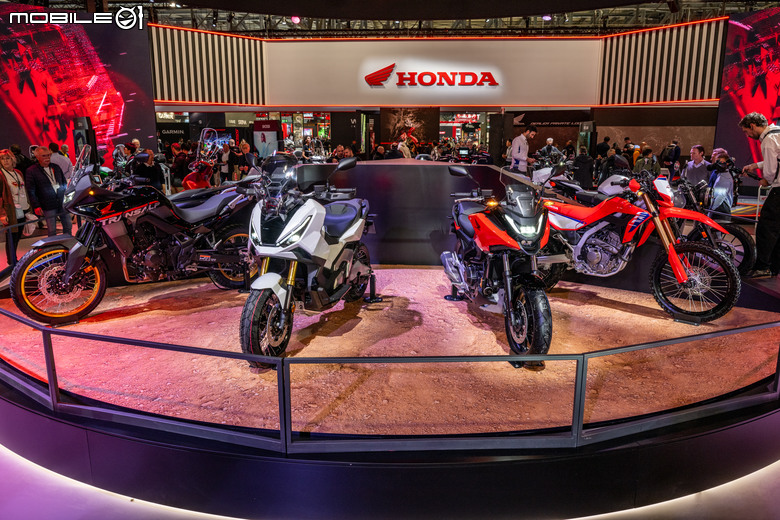 【2024 EICMA】HONDA全新高性能V型三缸渦輪增壓引擎成焦點!兩款電動概念車秀未來展望!