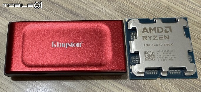 紅色3倍速！ Kingston XS1000R 外接式 SSD 開箱分享