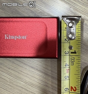 紅色3倍速！ Kingston XS1000R 外接式 SSD 開箱分享