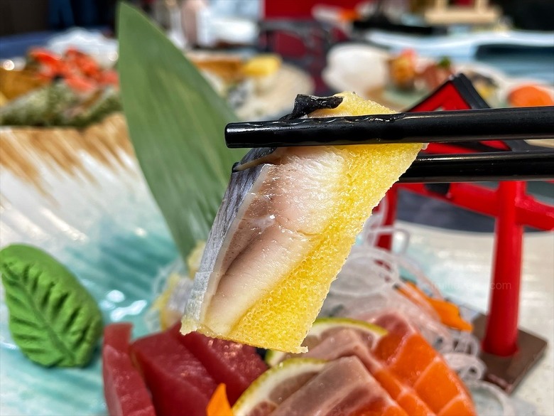 點我看大圖 是水產店也是海產店,餐廳以預約制訂餐,沒有固定菜單,餐點色香味俱全,絕不能錯過先滷後炸的香酥鴨