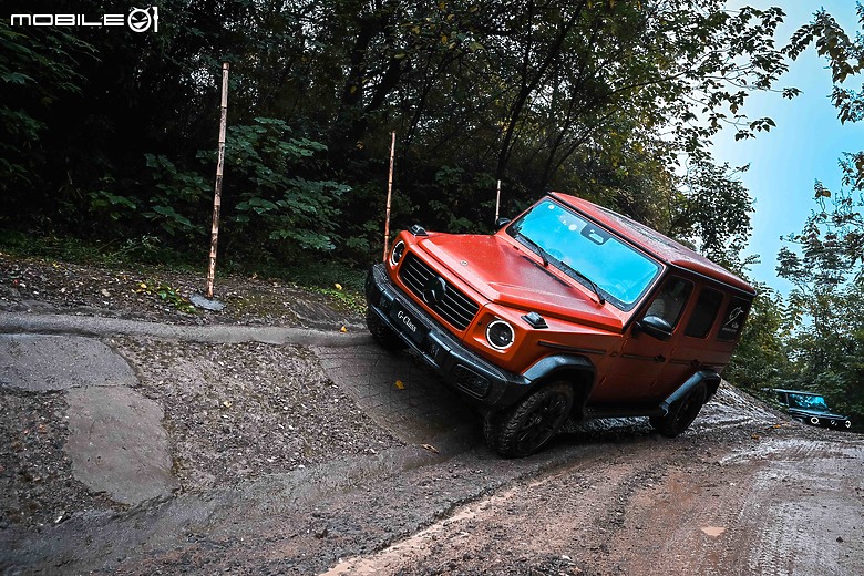 駕著Mercedes-Benz G-Class在紹興體驗中心大玩越野|成為讓人羨慕的5%車主之一吧