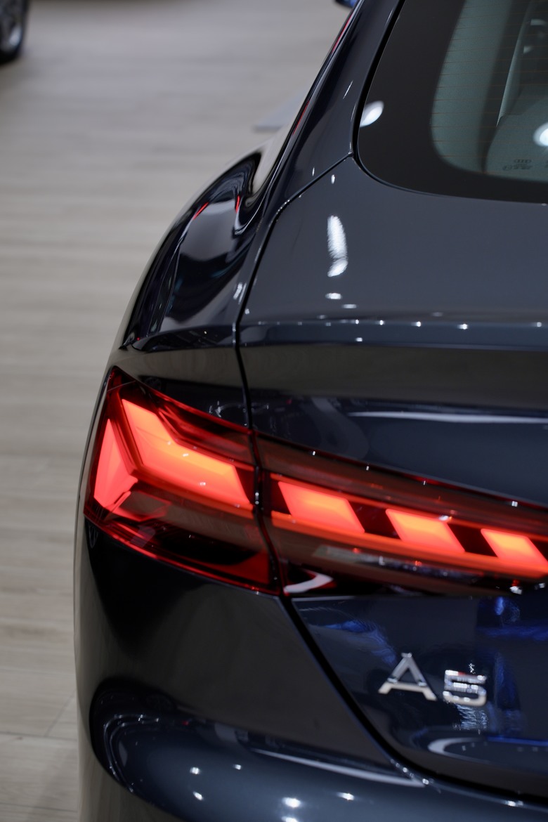 Audi A5 Sportback 40 TFSI｜金屬曼哈頓灰 Manhattan Grey H1｜實車照片分享
