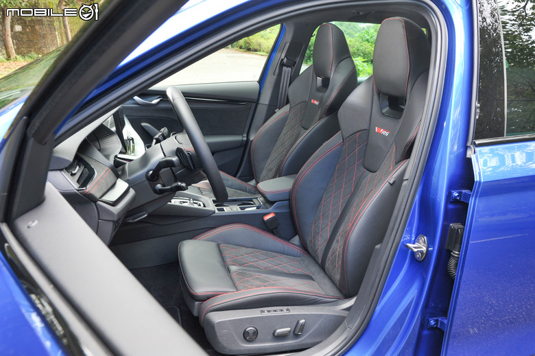Skoda Octavia Combi RS 小改款試駕|空間機能、性能實力一次到位!