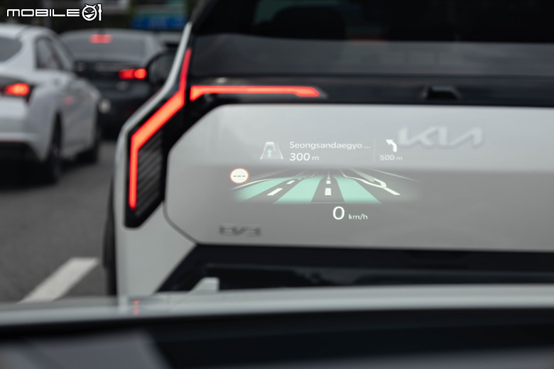 Kia EV3 韓國試駕|重量級純電小休旅,宛如縮小版EV9真的很有料!