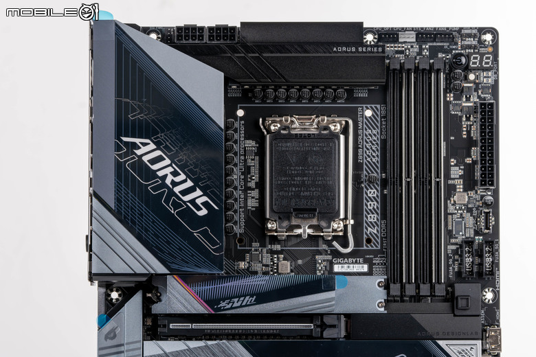 Gigabyte Z890 AORUS MASTER 主機板開箱 以海量周邊連接與 AI 超頻輔助功能打造全方位平台