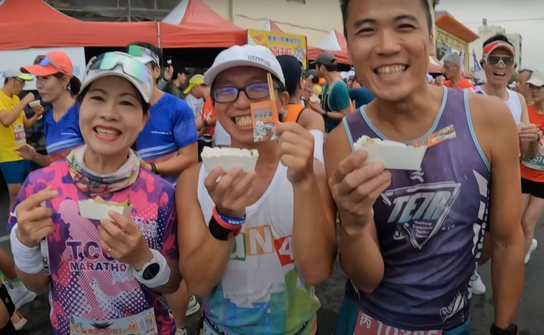 2024 鹿港馬，看看玻璃廟，吃吃在地美食