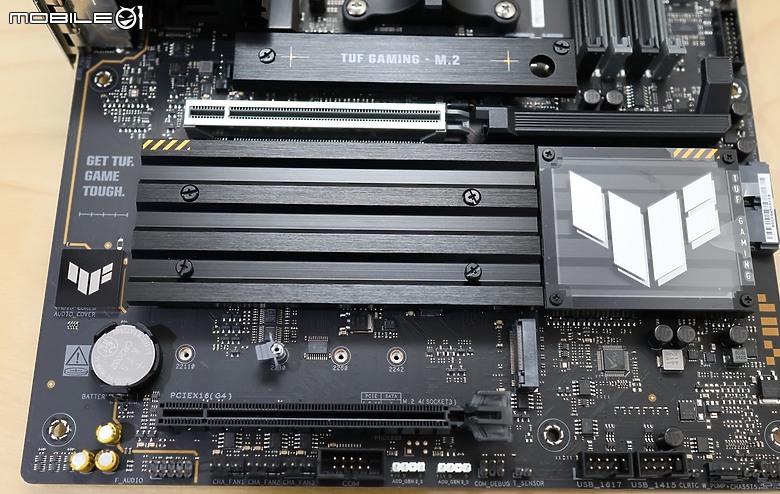 點我看大圖 軍規 TUF 雙 U4 導入 TUF GAMING X870-PLUS WIFI 開箱