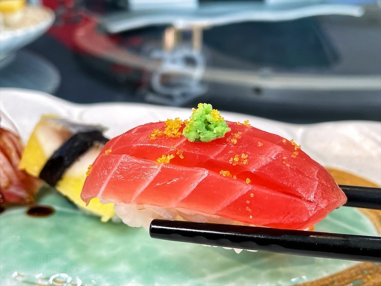 點我看大圖 是水產店也是海產店,餐廳以預約制訂餐,沒有固定菜單,餐點色香味俱全,絕不能錯過先滷後炸的香酥鴨