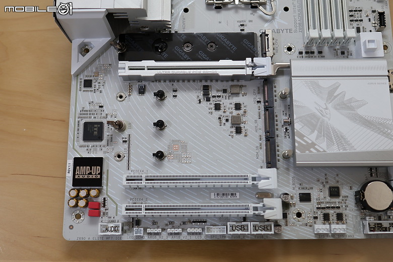 白的徹底 Z890 AORUS ELITE WIFI7 ICE 白色鷹神