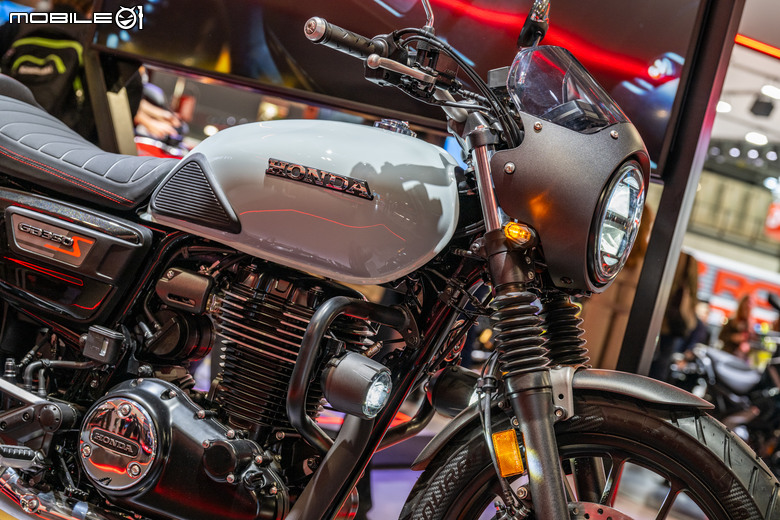 【2024 EICMA】HONDA全新高性能V型三缸渦輪增壓引擎成焦點!兩款電動概念車秀未來展望!