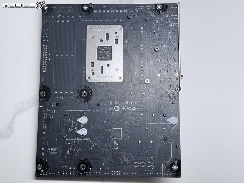 為Ryzen 9000 X3D做準備！MSI X870E Carbon Wifi 主機板