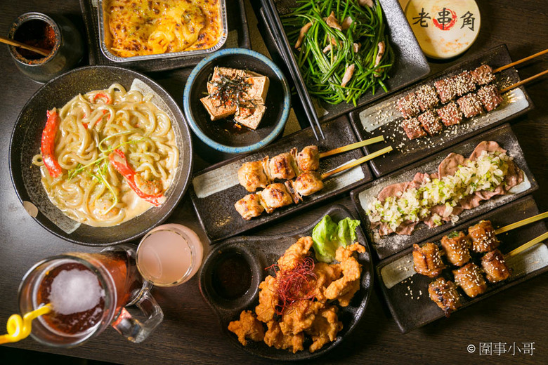 新北新莊大人氣居酒屋！老串角新莊店，超棒的喝酒聊天好去處喔～串烤好吃而且其他菜色也都很美味啊～