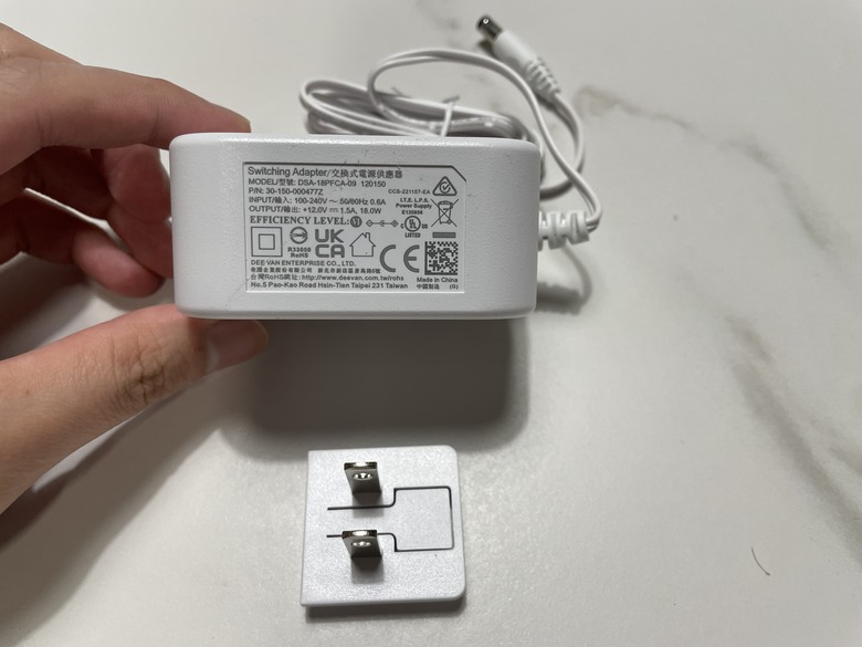點我看大圖 WiFi 7時代來臨!MSI Roamii BE Lite開箱:極速飆網 + 全方位防護,打造新一代智慧家庭