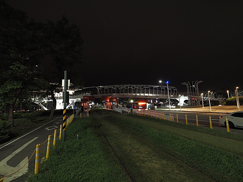 凹子底森林公園之【2024高雄萬聖節-大南瓜你搞怪一起嗨!】、王氏昆仲公園、前鎮之星、高雄捷運凱旋站【星太郎主題車站】、凹子底站【蜜柑站長xㄇㄚˊ幾兔主題車站】,附掛人氣餐廳「醉便宜(高雄延吉店)」 — 高雄捷運與江之電的聯名車站集章活動 — 讓紀念章帶路玩耍去(2)