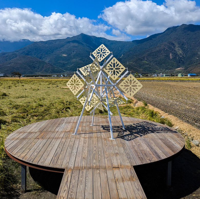 【不是遊記13】十月的颱風後，關山的田間與那些藝術地景，是否如常?