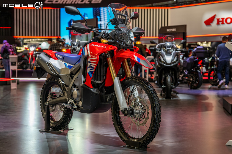【2024 EICMA】HONDA全新高性能V型三缸渦輪增壓引擎成焦點！兩款電動概念車秀未來展望！