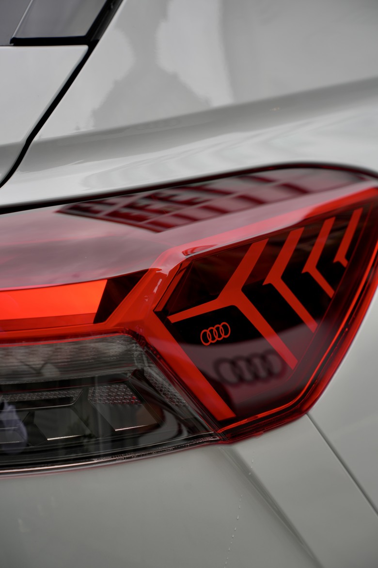 Audi Q4 e-tron 45 advanced 新車交車儀式🎊