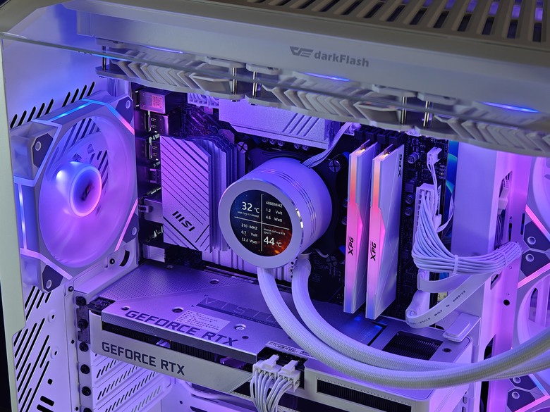 【開箱】大飛DarkFlash DY470 ATX 機殼+Nebula DN360S LCD 水冷散熱器開箱