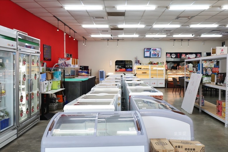 點我看大圖 是水產店也是海產店,餐廳以預約制訂餐,沒有固定菜單,餐點色香味俱全,絕不能錯過先滷後炸的香酥鴨