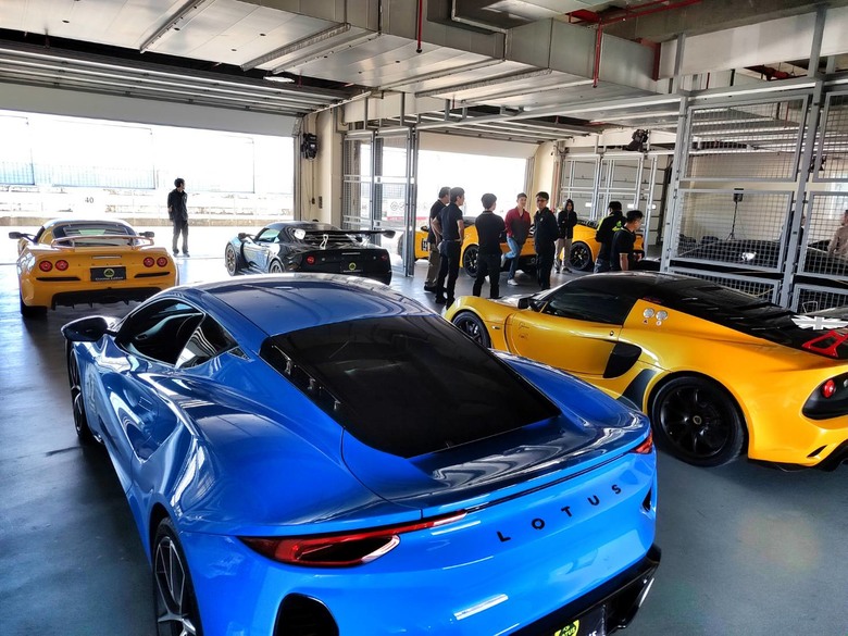 Lotus Emira 純原廠麗寶賽道首測：顏值、性能兼具的完美FunCar
