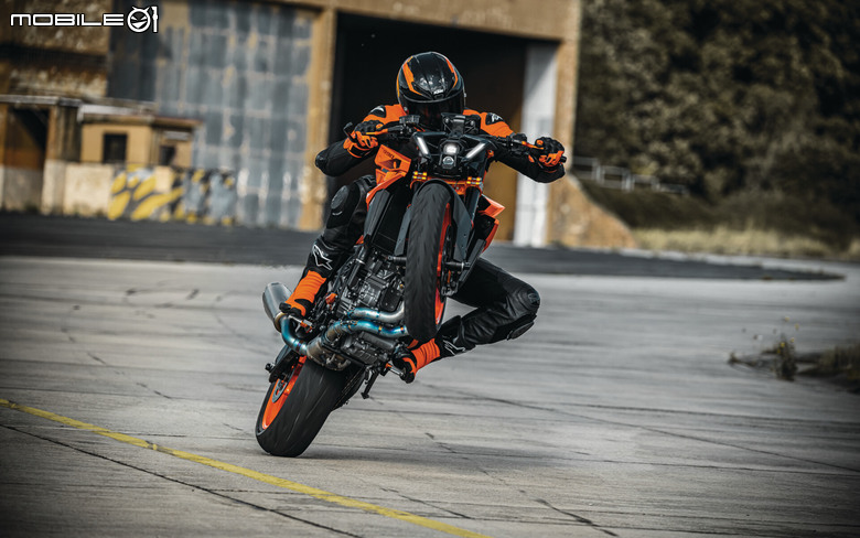 【國內新訊】KTM 990 DUKE 正式在台上市，建議售價63.8萬起！
