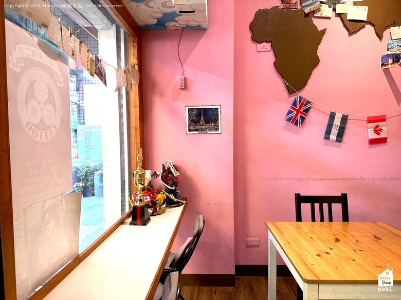 點我看大圖 高雄苓雅|帶我去旅行靜咖啡Take Me To Travel Coffee_英明黃昏市場旁咖啡小店
