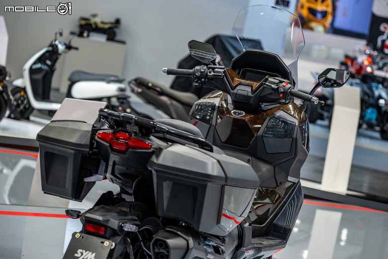 【2024 EICMA】SYM 七十週年，旗艦休旅靈龜TTLBT現身！三年佈局挑戰百萬台年銷！