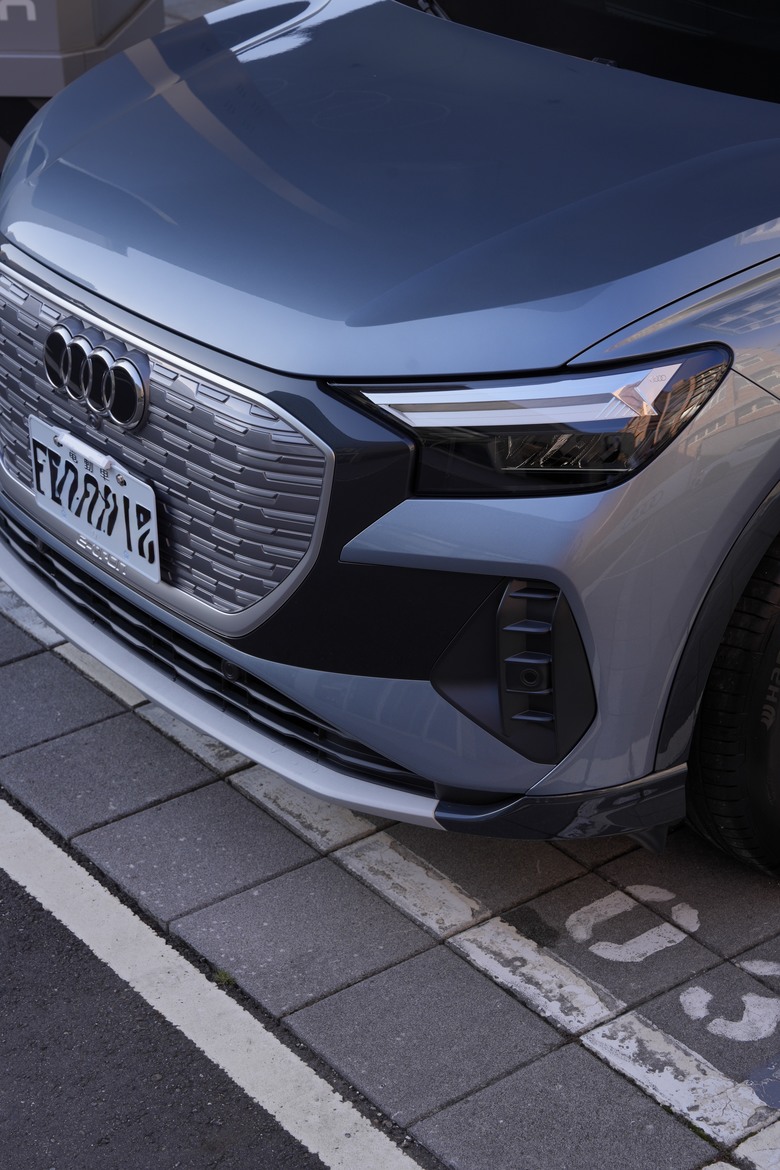 Audi Q4 e-tron 45 advanced｜澄藍啟程，醫者之心｜交車照片分享