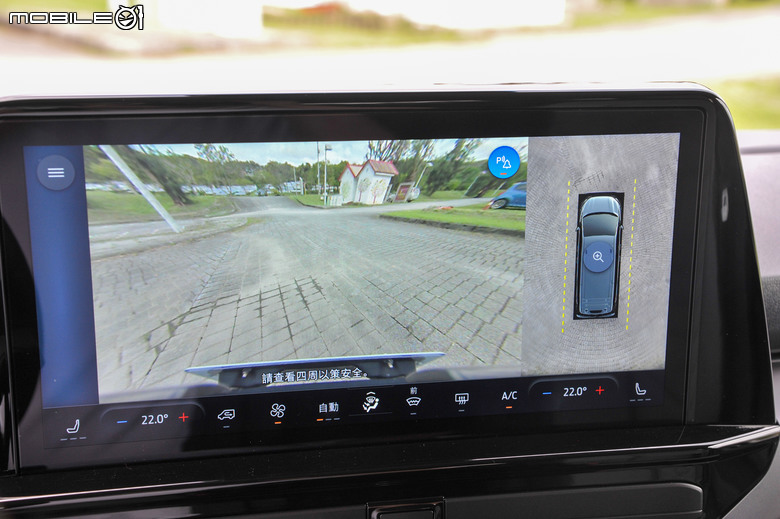 Ford Tourneo Custom 福特旅行家 Bus Titanium 8座試駕｜豐富的座椅機能、超大空間就是好用！