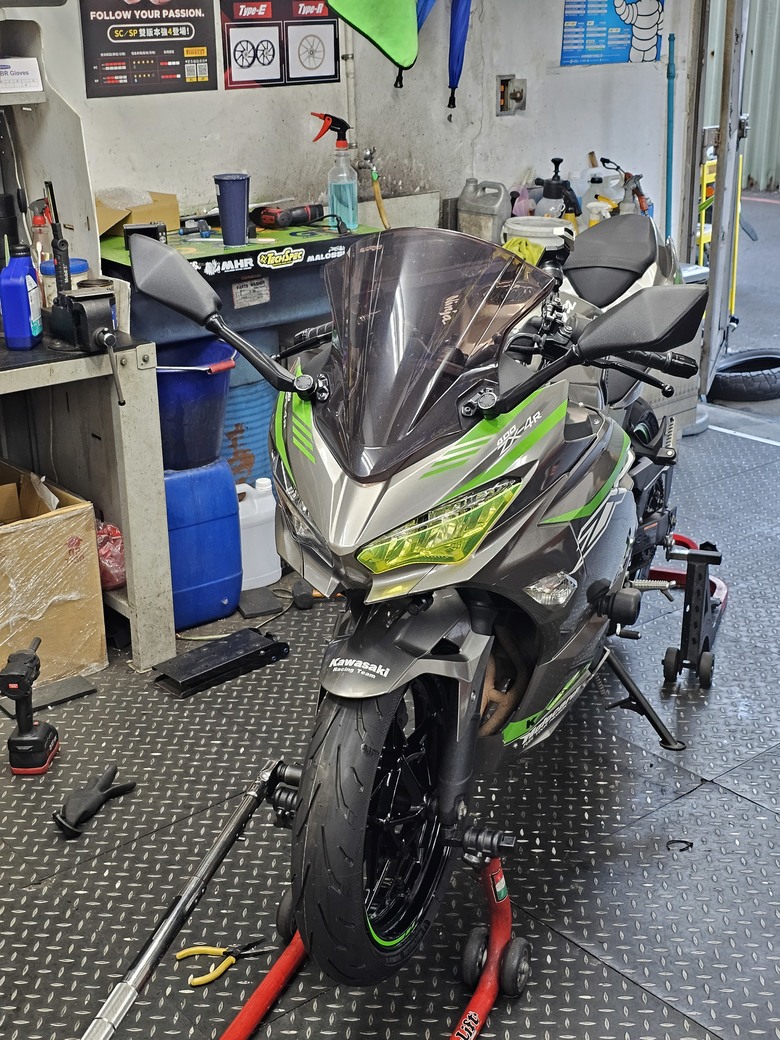 Michelin米其林Power 6 on Ninja 400分享