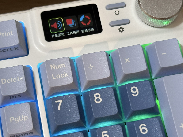 微開箱irocks K85R極光藍 無線機械鍵盤