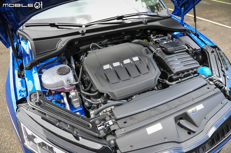 Skoda Octavia Combi RS 小改款試駕|空間機能、性能實力一次到位!