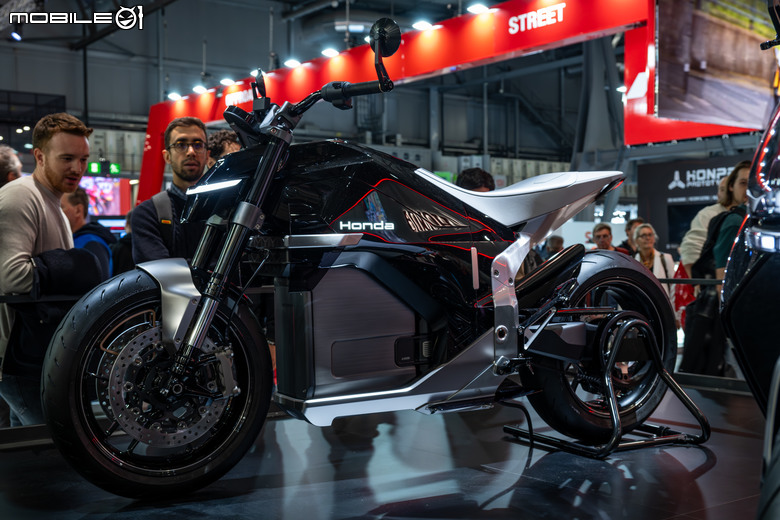 【2024 EICMA】HONDA全新高性能V型三缸渦輪增壓引擎成焦點!兩款電動概念車秀未來展望!