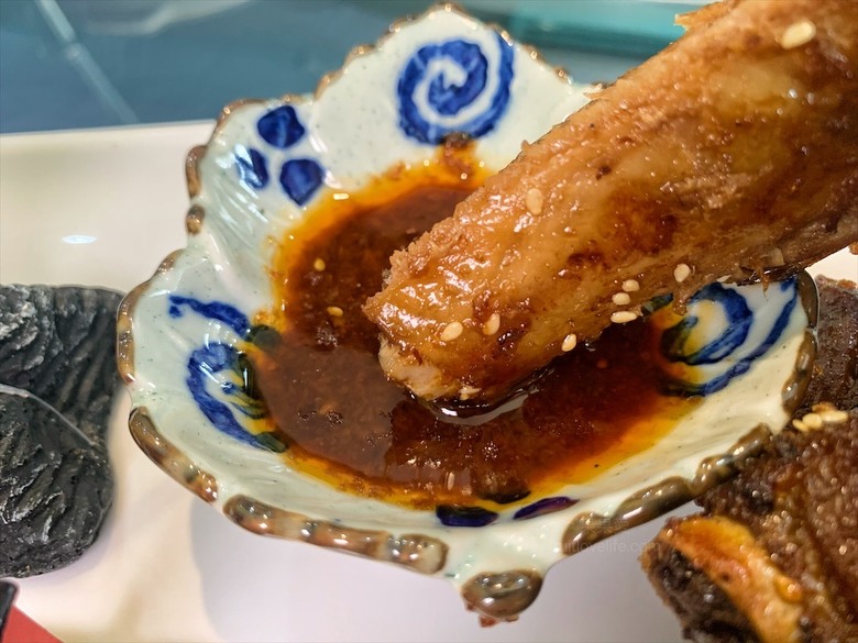 點我看大圖 是水產店也是海產店,餐廳以預約制訂餐,沒有固定菜單,餐點色香味俱全,絕不能錯過先滷後炸的香酥鴨