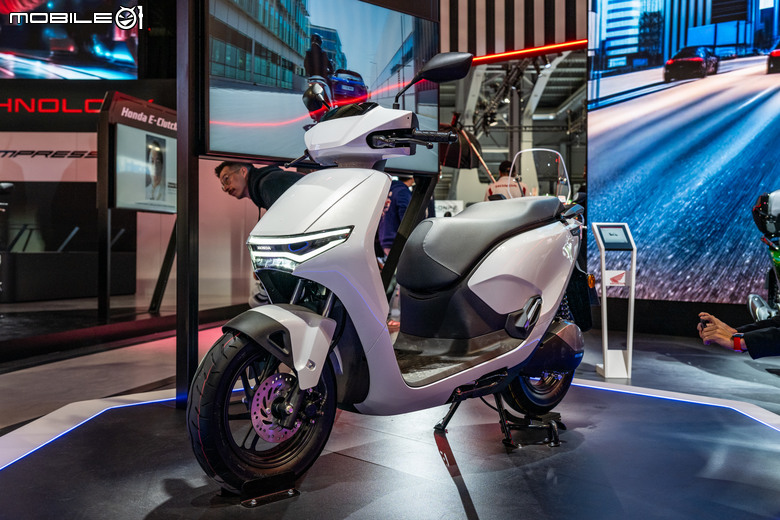 【2024 EICMA】HONDA全新高性能V型三缸渦輪增壓引擎成焦點！兩款電動概念車秀未來展望！