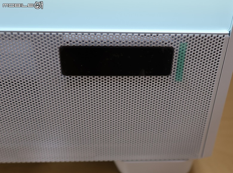 木紋風與金屬的結合 Antec FLUX PRO 開箱