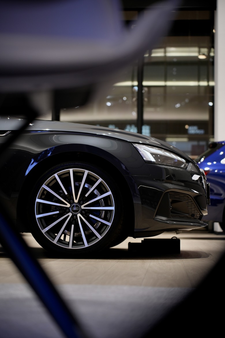 Audi A5 Sportback 40 TFSI｜金屬曼哈頓灰 Manhattan Grey H1｜實車照片分享