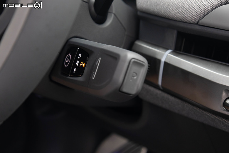 Kia EV3 韓國試駕|重量級純電小休旅,宛如縮小版EV9真的很有料!