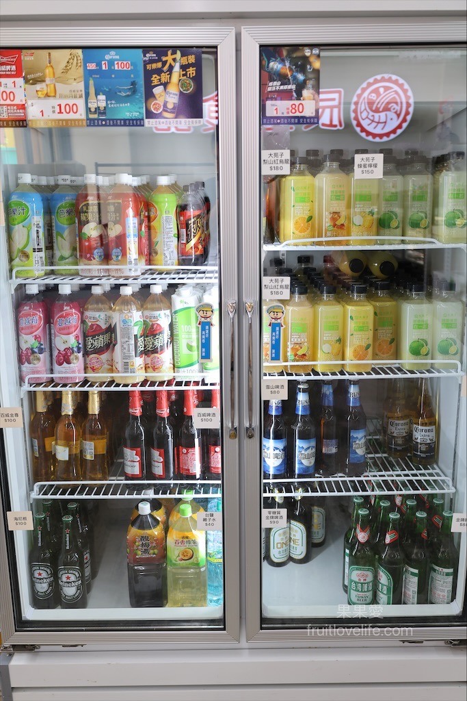 點我看大圖 是水產店也是海產店,餐廳以預約制訂餐,沒有固定菜單,餐點色香味俱全,絕不能錯過先滷後炸的香酥鴨