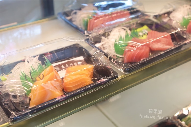 點我看大圖 是水產店也是海產店,餐廳以預約制訂餐,沒有固定菜單,餐點色香味俱全,絕不能錯過先滷後炸的香酥鴨